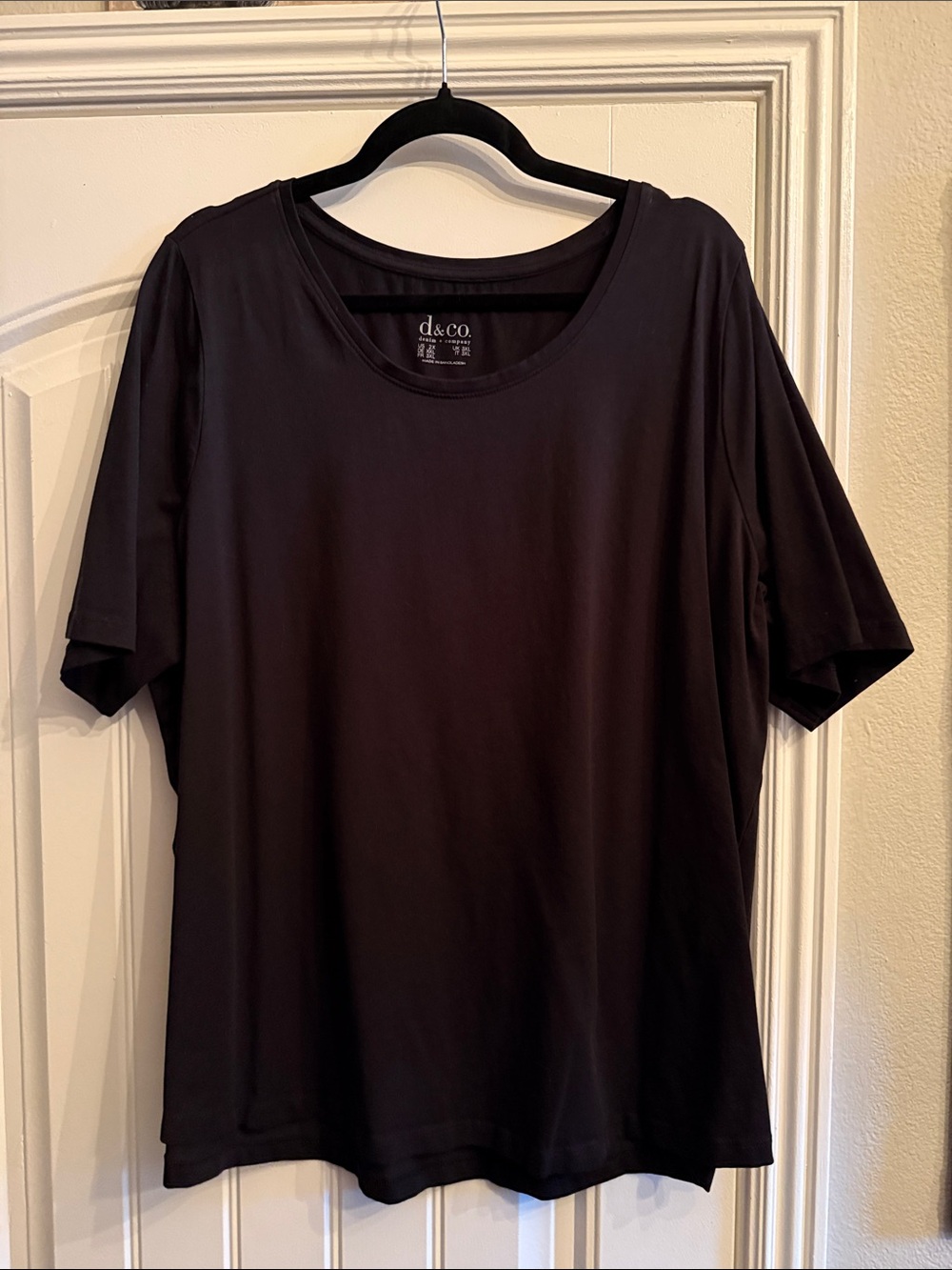 d&co. Men's Black Short Sleeve Crew Tee